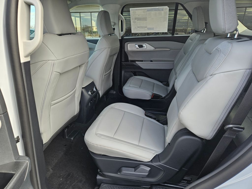 New 2026 Ford Explorer - photo 25