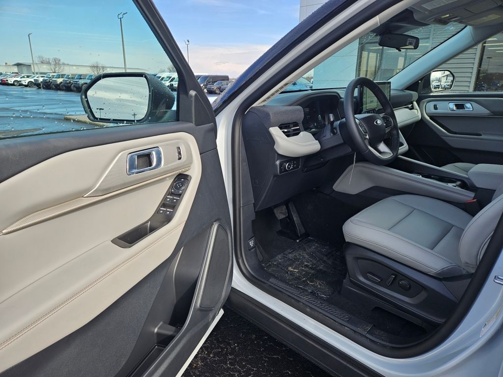 New 2026 Ford Explorer - photo 18