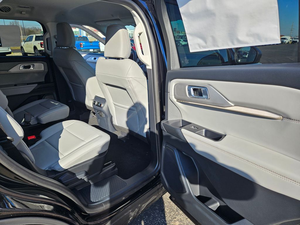 New 2026 Ford Explorer - photo 30