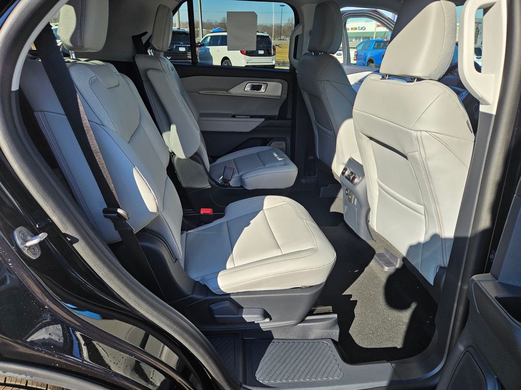 New 2026 Ford Explorer - photo 31