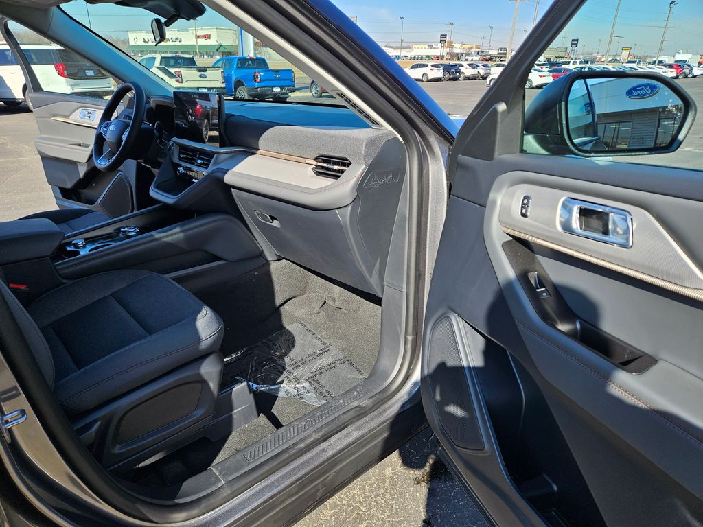New 2026 Ford Explorer - photo 24