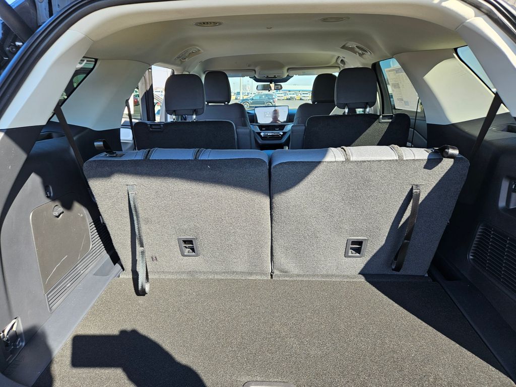 New 2026 Ford Explorer - photo 32