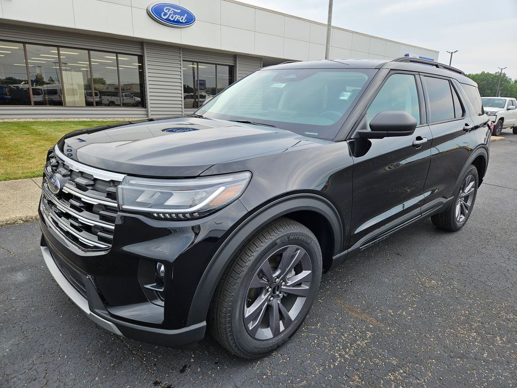 New 2026 Ford Explorer - photo 2