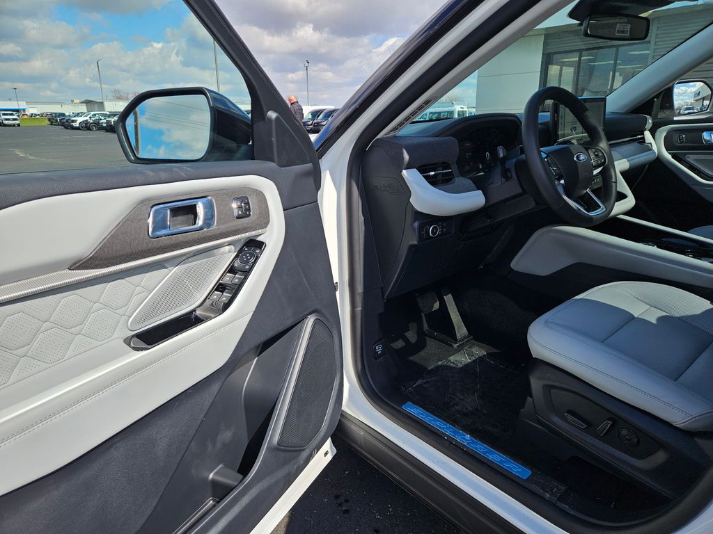 New 2026 Ford Explorer - photo 10