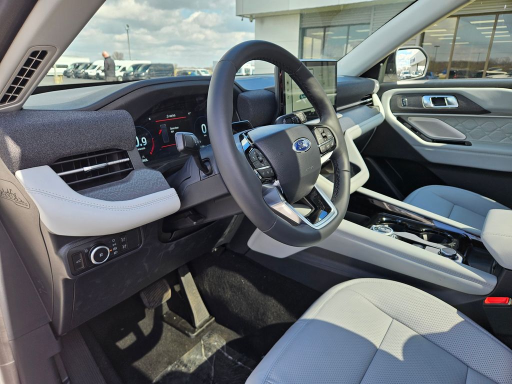 New 2026 Ford Explorer - photo 12