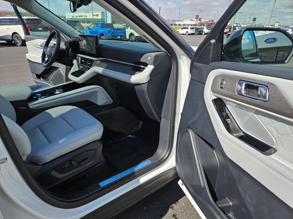New 2026 Ford Explorer - photo 34