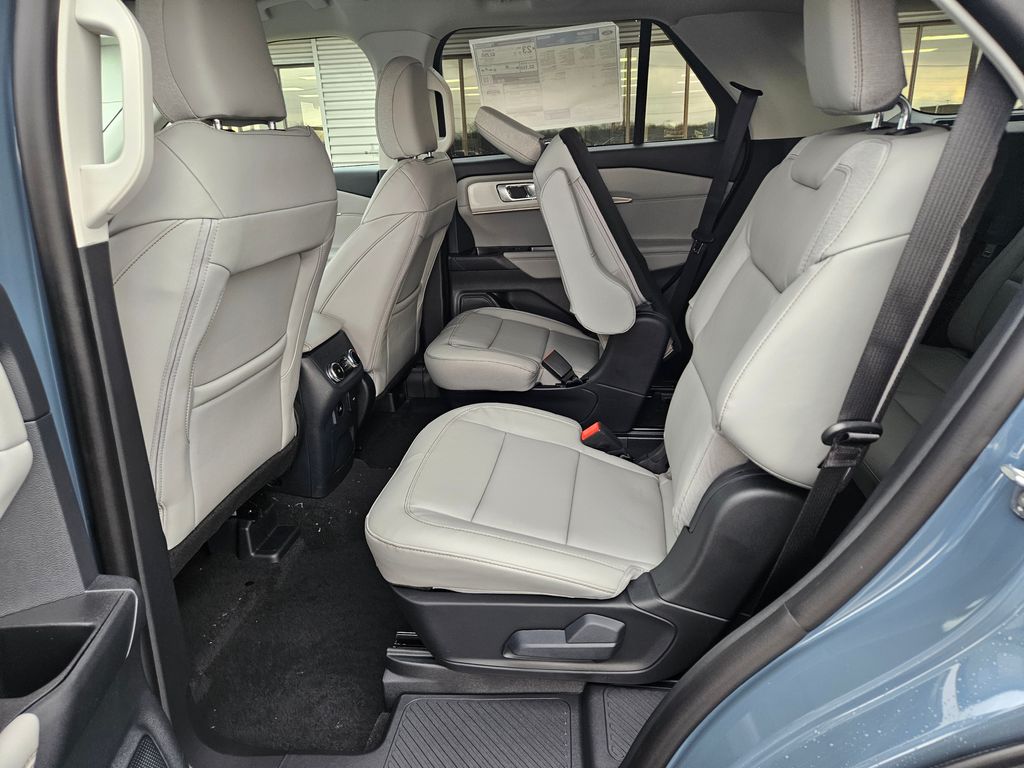 New 2026 Ford Explorer - photo 25