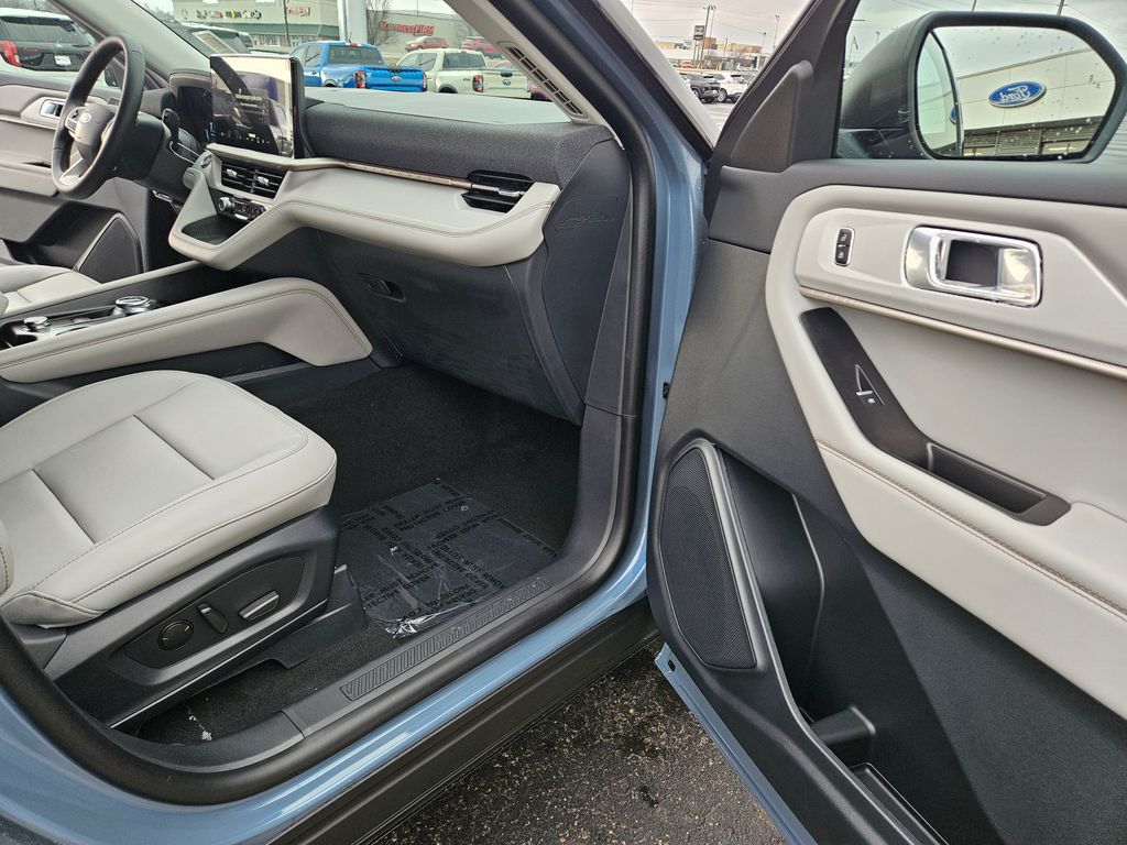 New 2026 Ford Explorer - photo 28