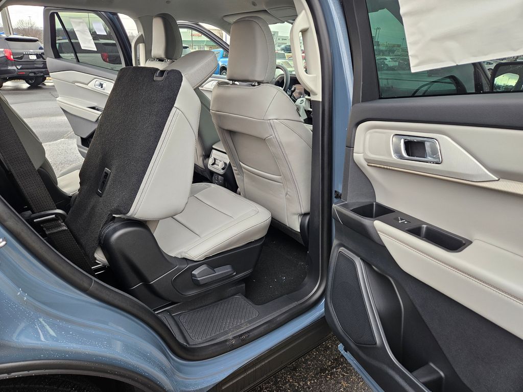 New 2026 Ford Explorer - photo 30