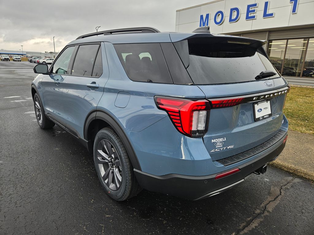 New 2026 Ford Explorer - photo 2