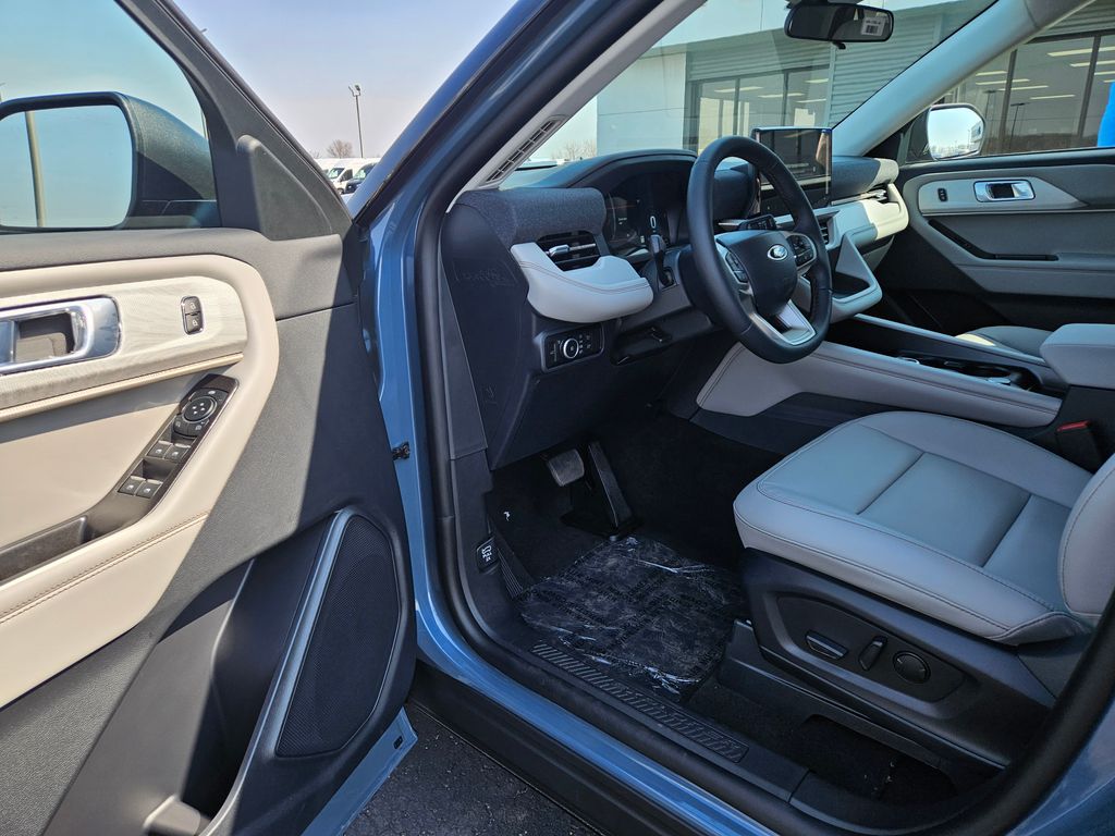 New 2026 Ford Explorer - photo 12