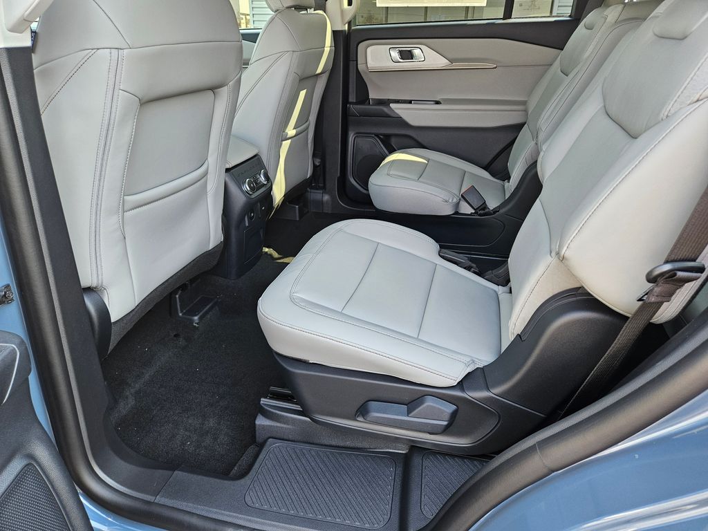New 2026 Ford Explorer - photo 20