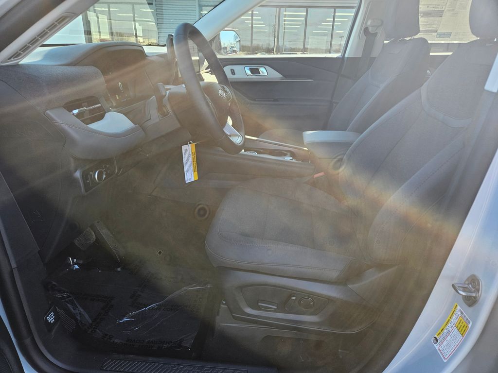 New 2026 Ford Explorer - photo 12