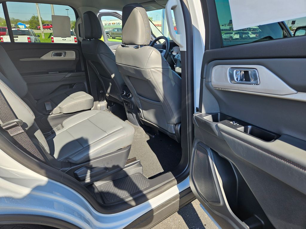 New 2026 Ford Explorer - photo 28
