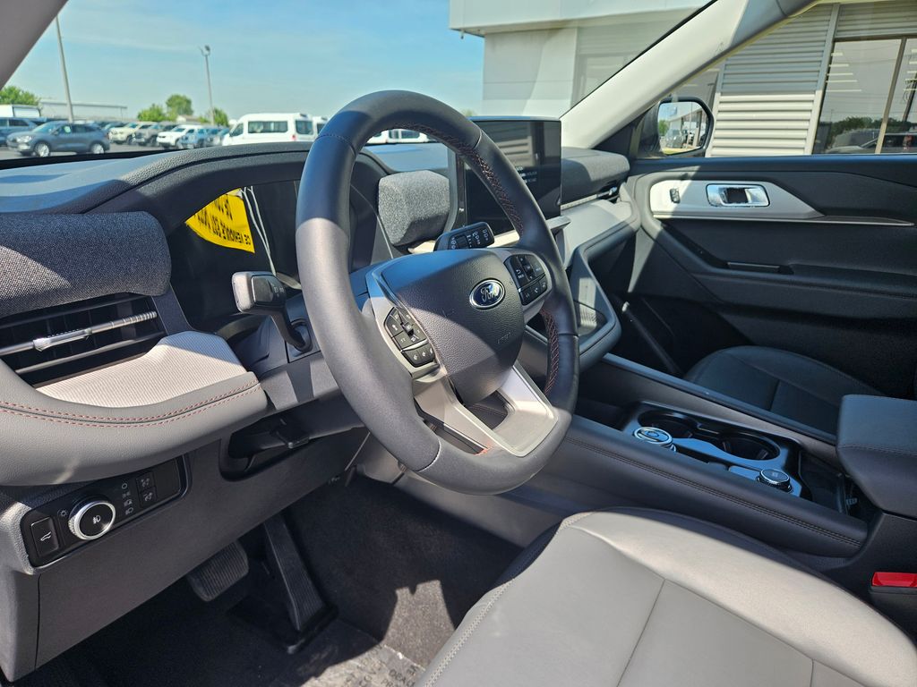 New 2026 Ford Explorer - photo 6