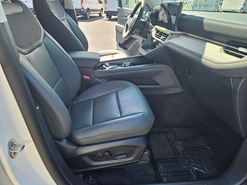 New 2026 Ford Explorer - photo 12