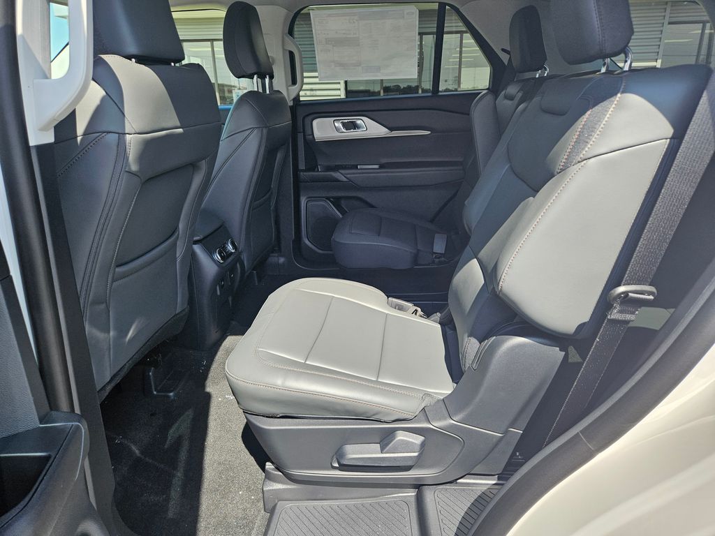 New 2026 Ford Explorer - photo 14