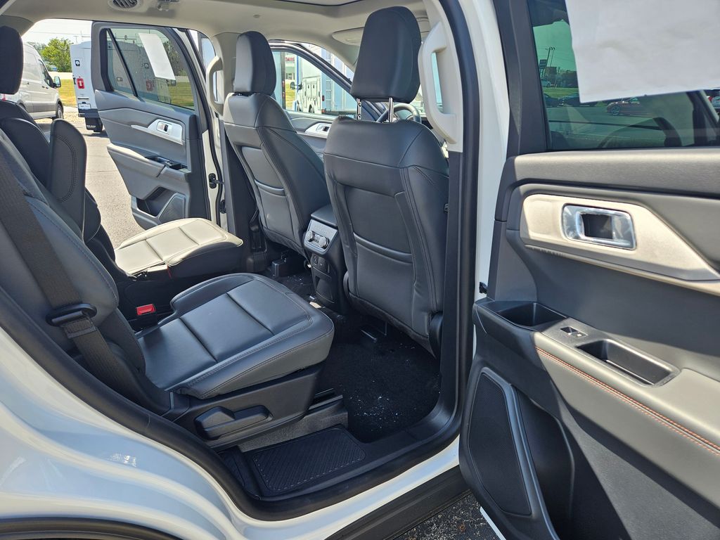 New 2026 Ford Explorer - photo 17