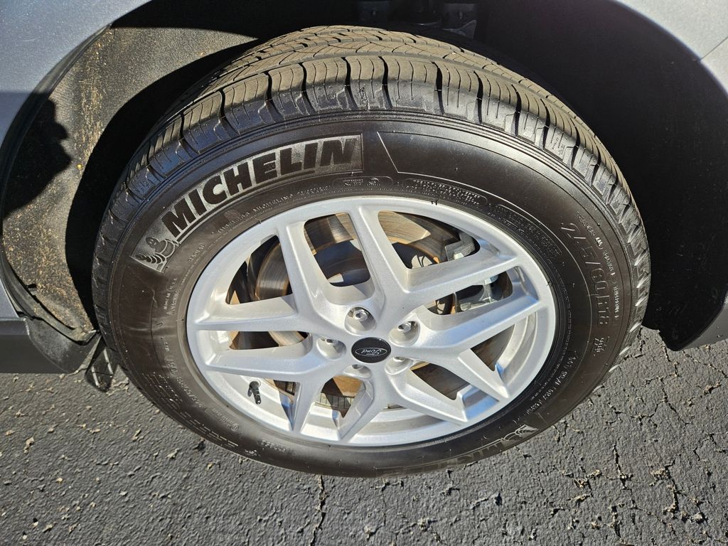 Used 2024 Ford Edge - photo 12