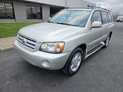 Used 2004 Toyota Highlander - photo 1