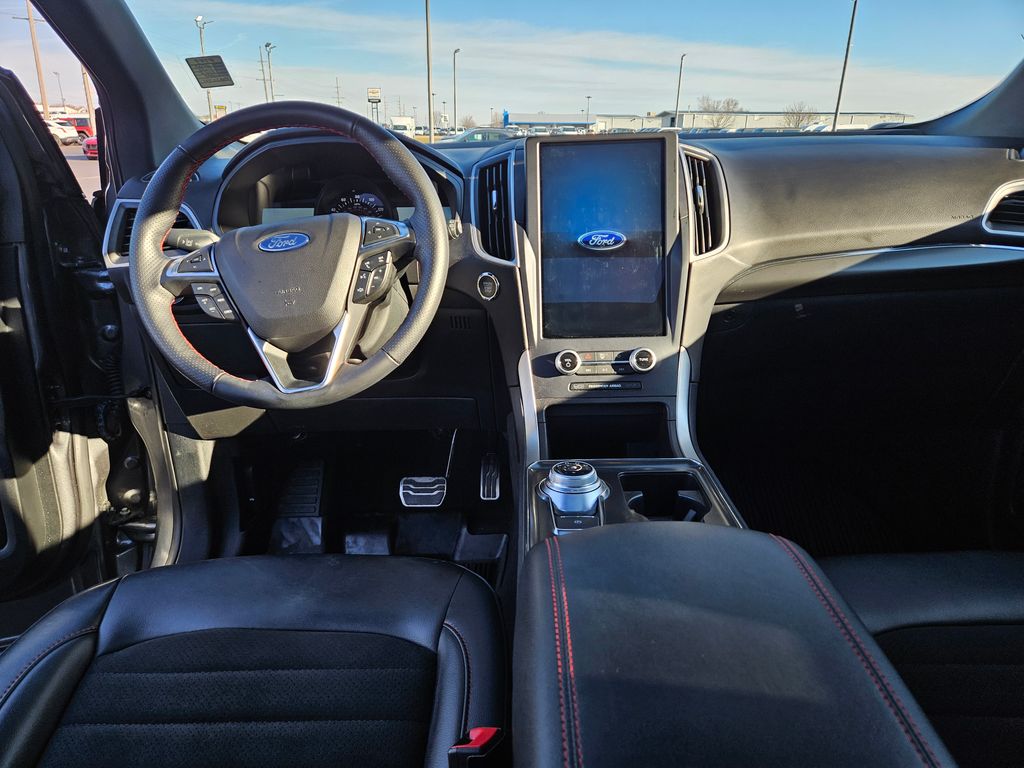 Used 2023 Ford Edge - photo 17