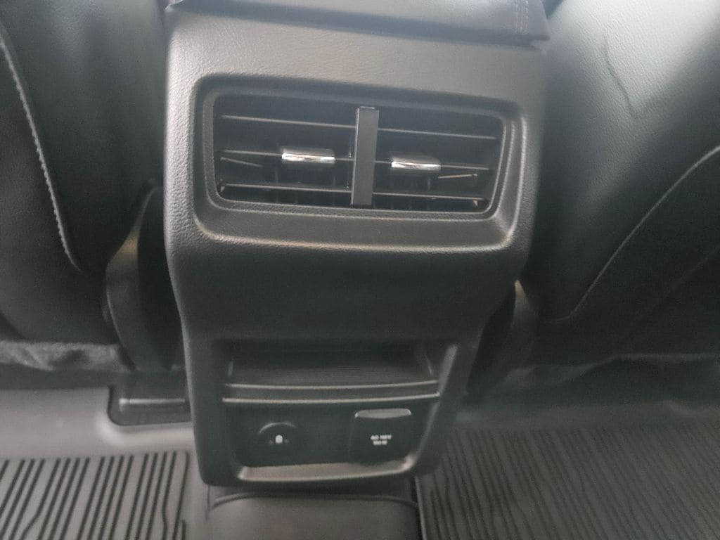 Used 2023 Ford Edge - photo 24