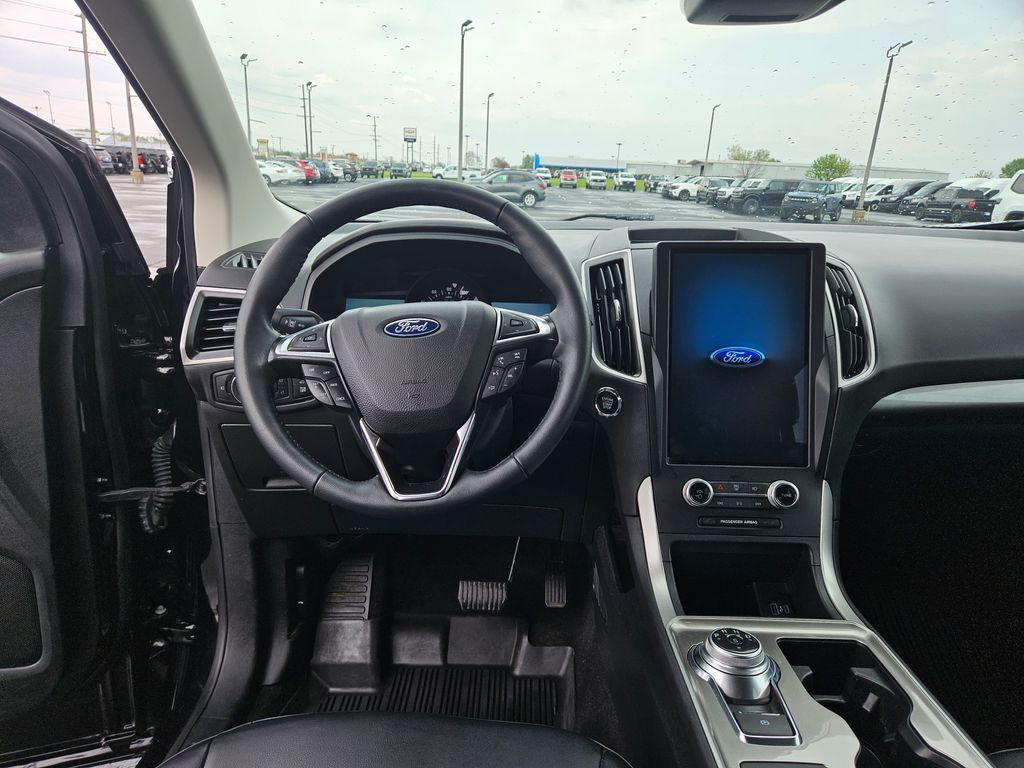 Used 2024 Ford Edge - photo 22