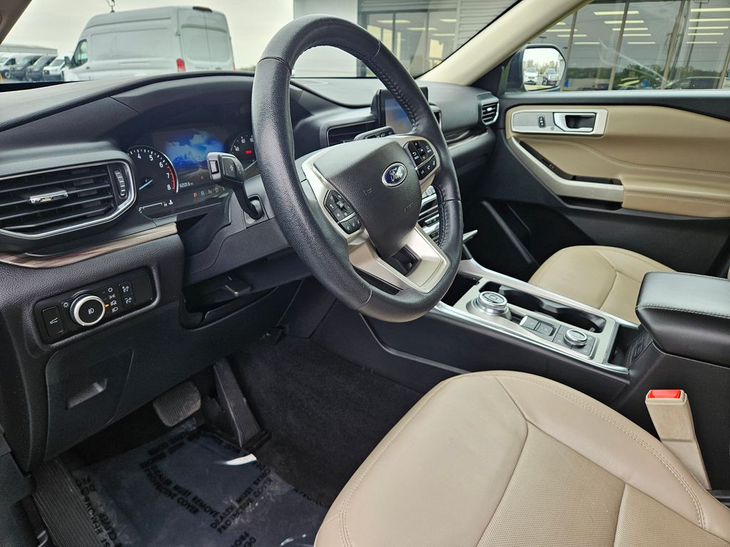 Used 2023 Ford Explorer - photo 17