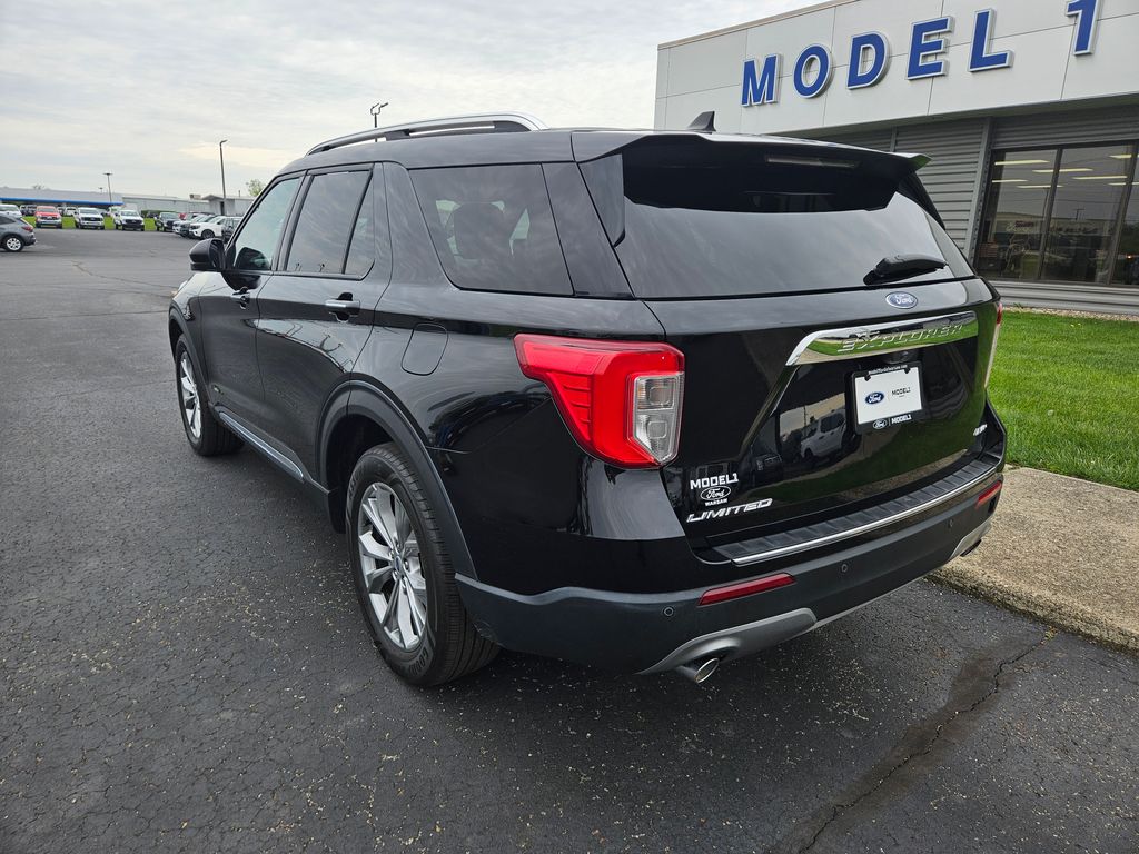 Used 2023 Ford Explorer - photo 2