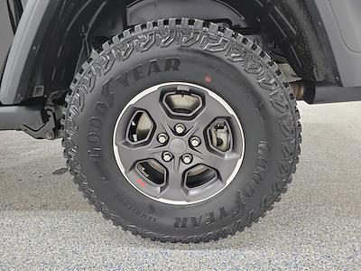 Used 2021 Jeep Gladiator - photo 1