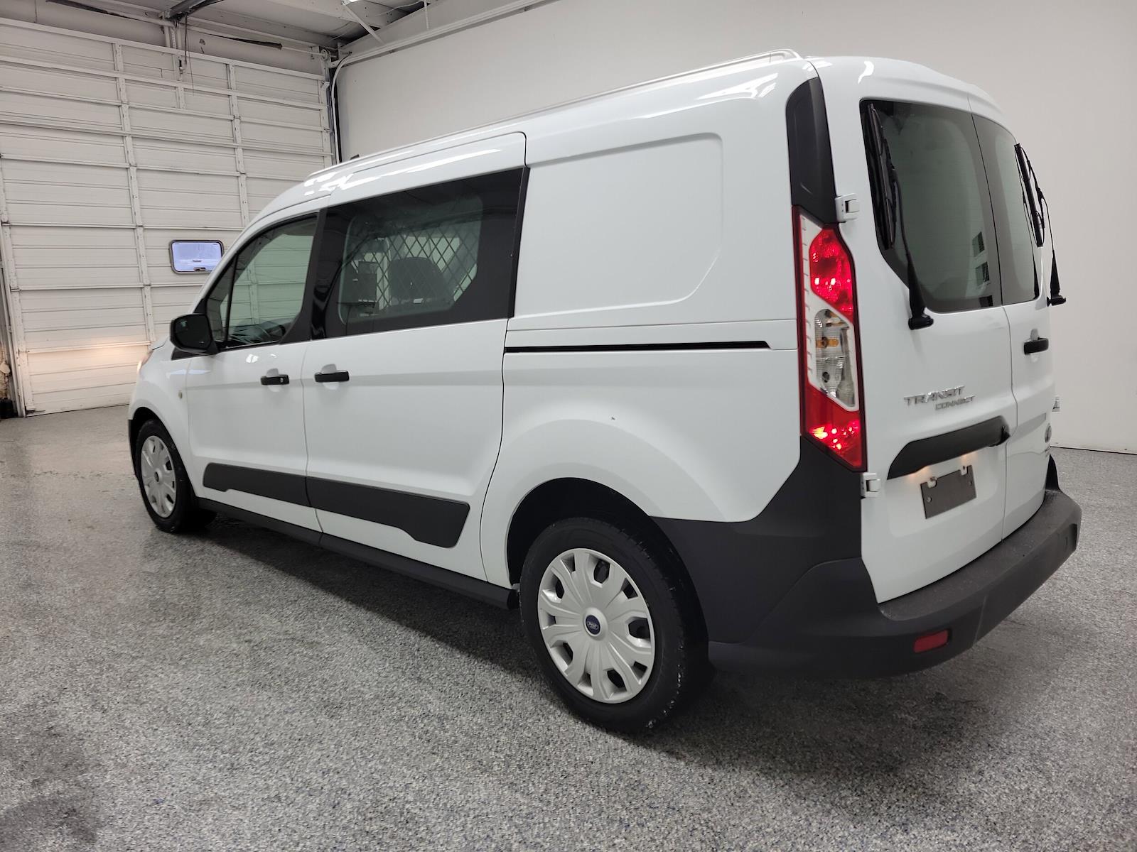 Used 2020 Ford Transit Connect - photo 5