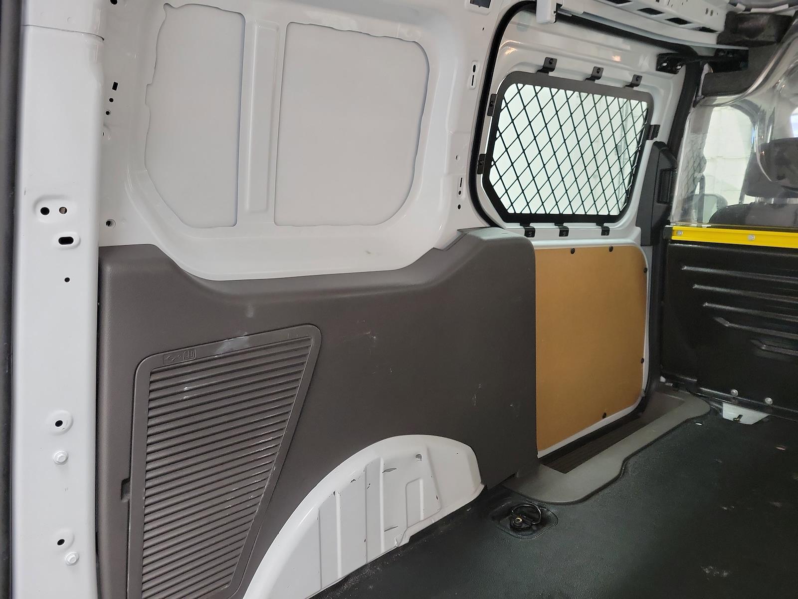 Used 2020 Ford Transit Connect - photo 9