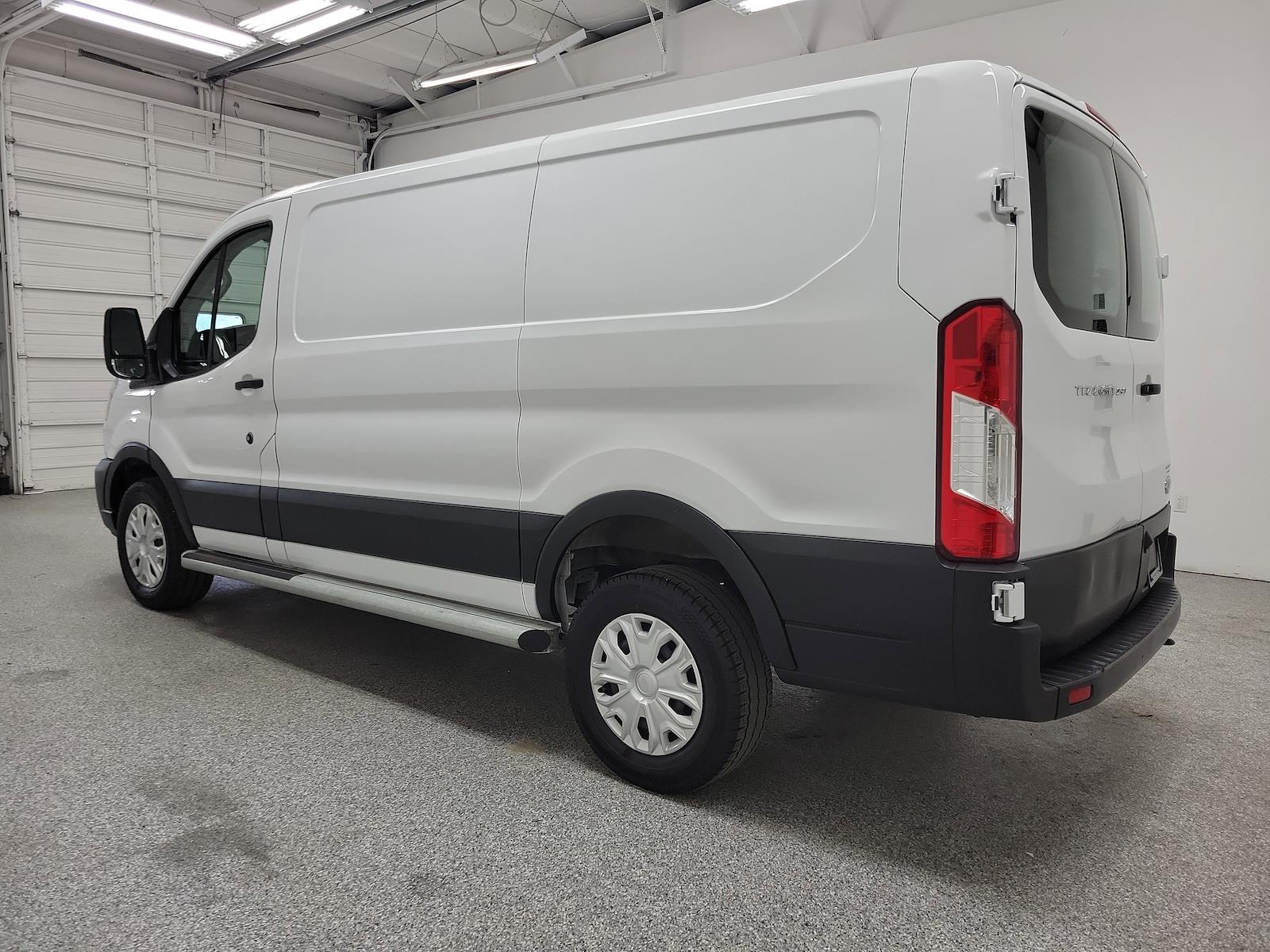 Used 2024 Ford Transit 250 - photo 5