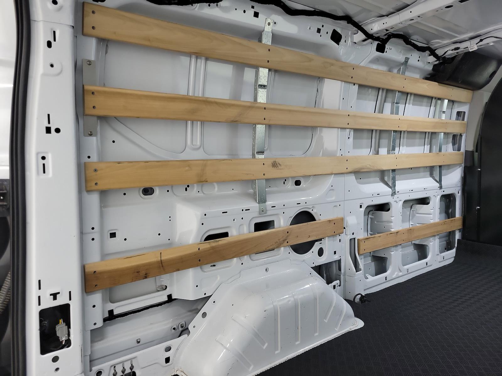 Used 2024 Ford Transit 250 - photo 8