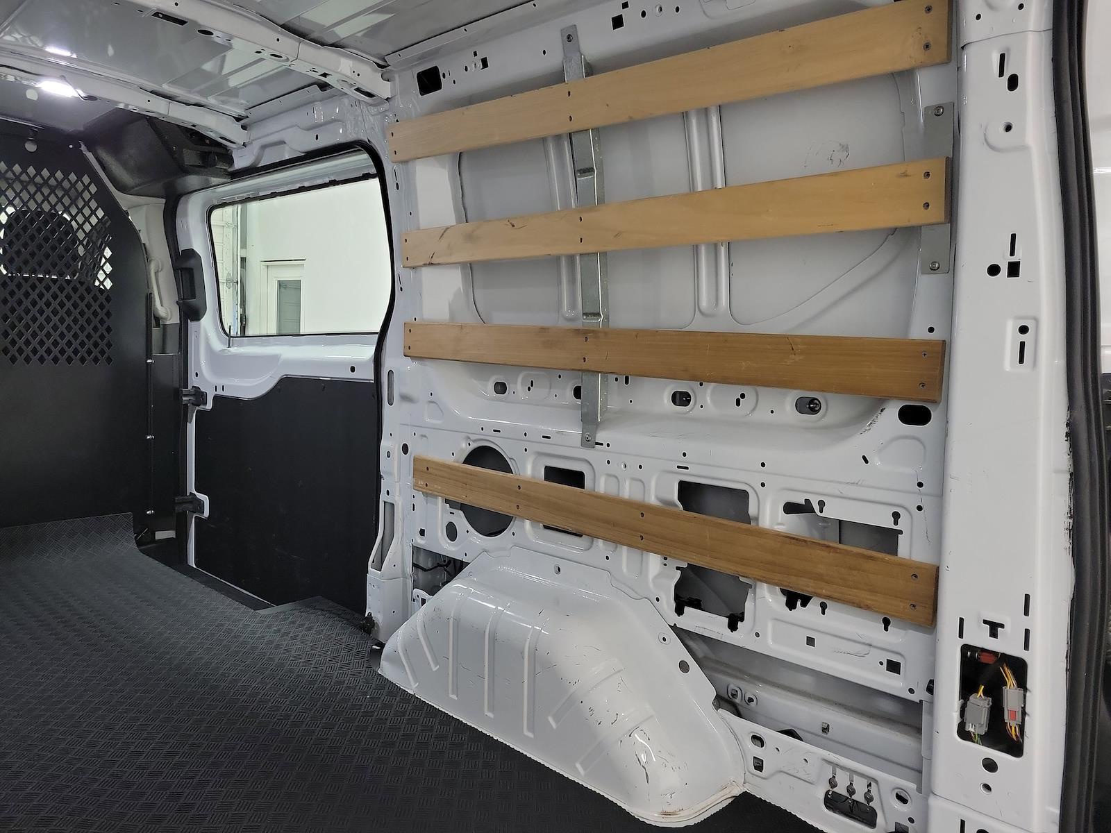 Used 2024 Ford Transit 250 - photo 9
