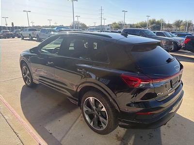 Used 2023 Audi Q4 e-tron - photo 1