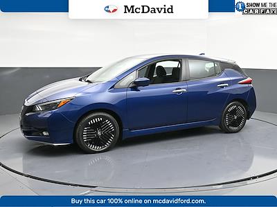 Used 2024 Nissan LEAF - photo 1