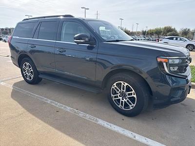 Used 2025 Ford Expedition - photo 1