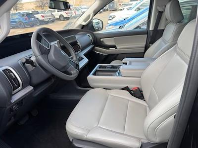 Used 2025 Ford Expedition - photo 1