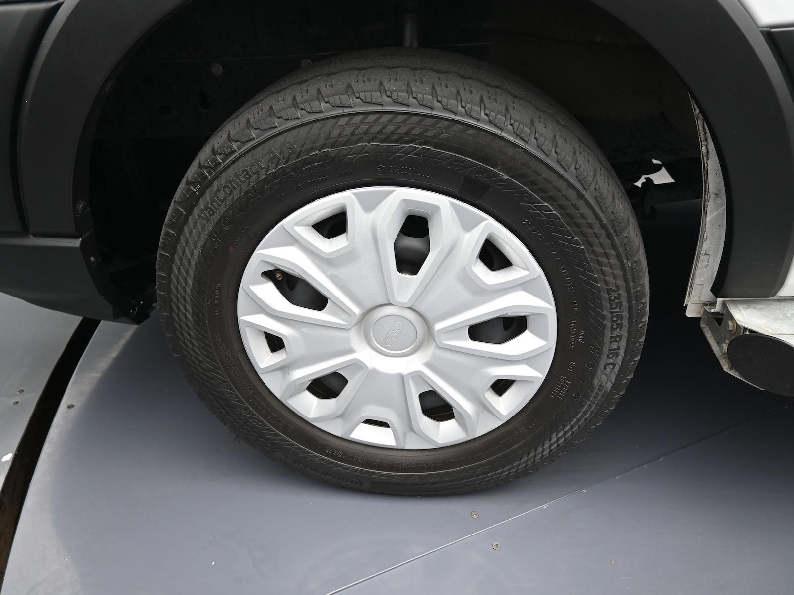 Used 2023 Ford Transit 250 - photo 12