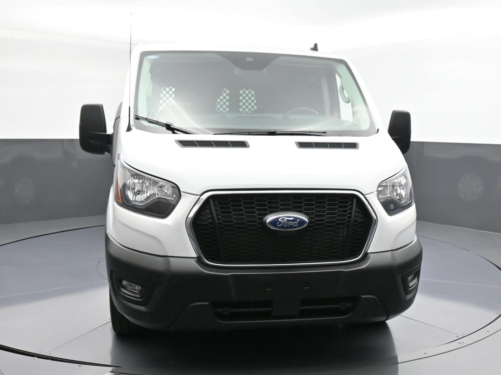 Used 2023 Ford Transit 250 - photo 6