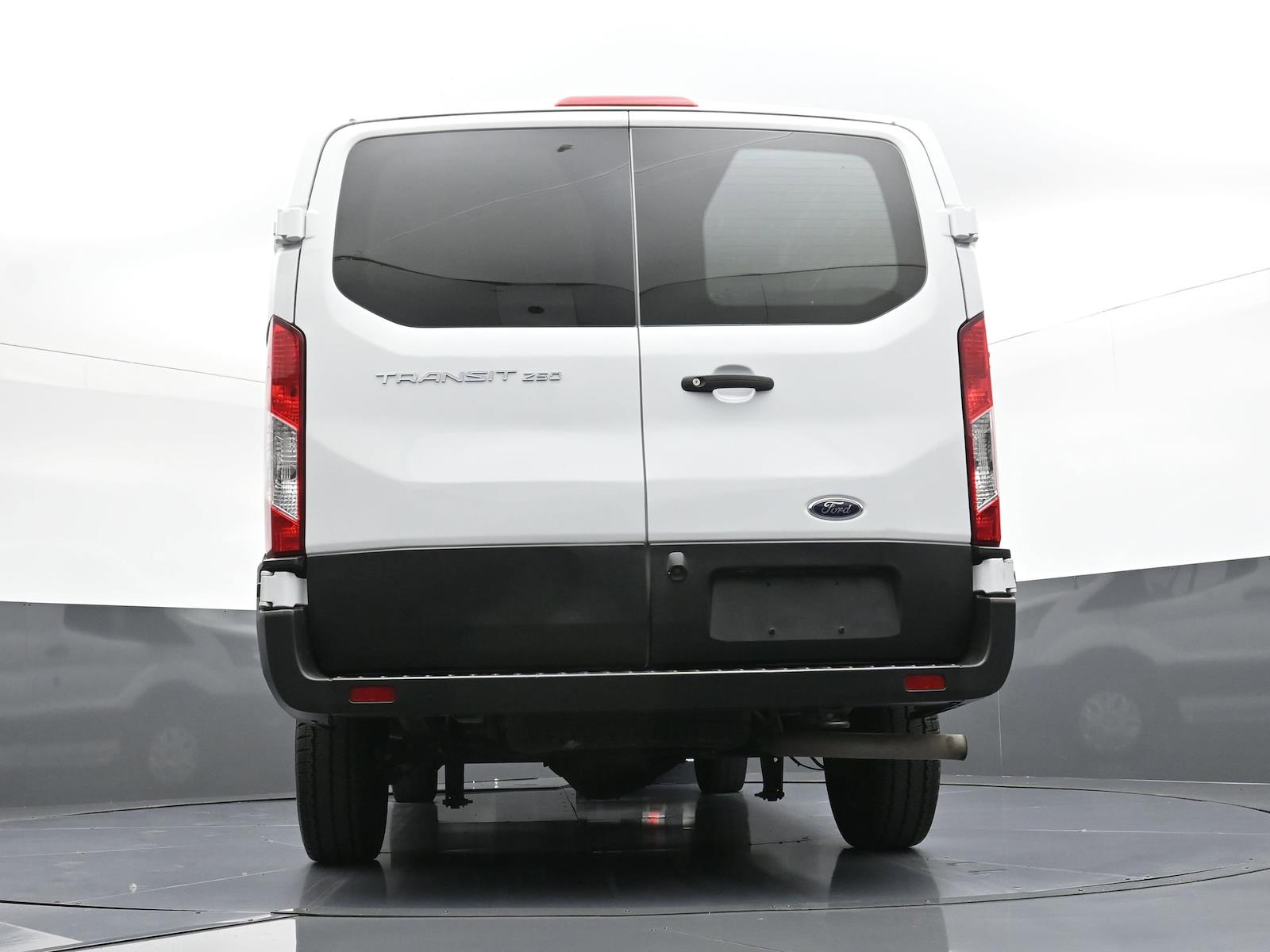 Used 2023 Ford Transit 250 - photo 27