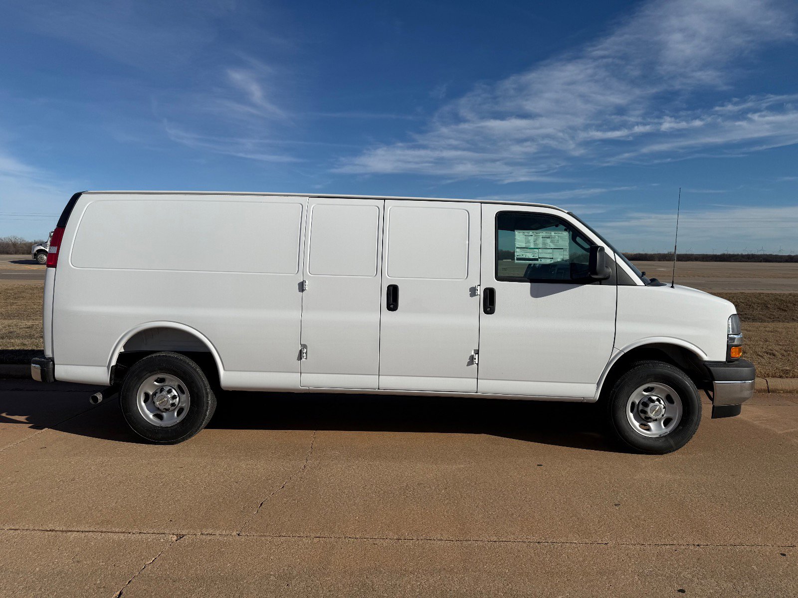 New 2025 Chevrolet Express 3500 - photo 5