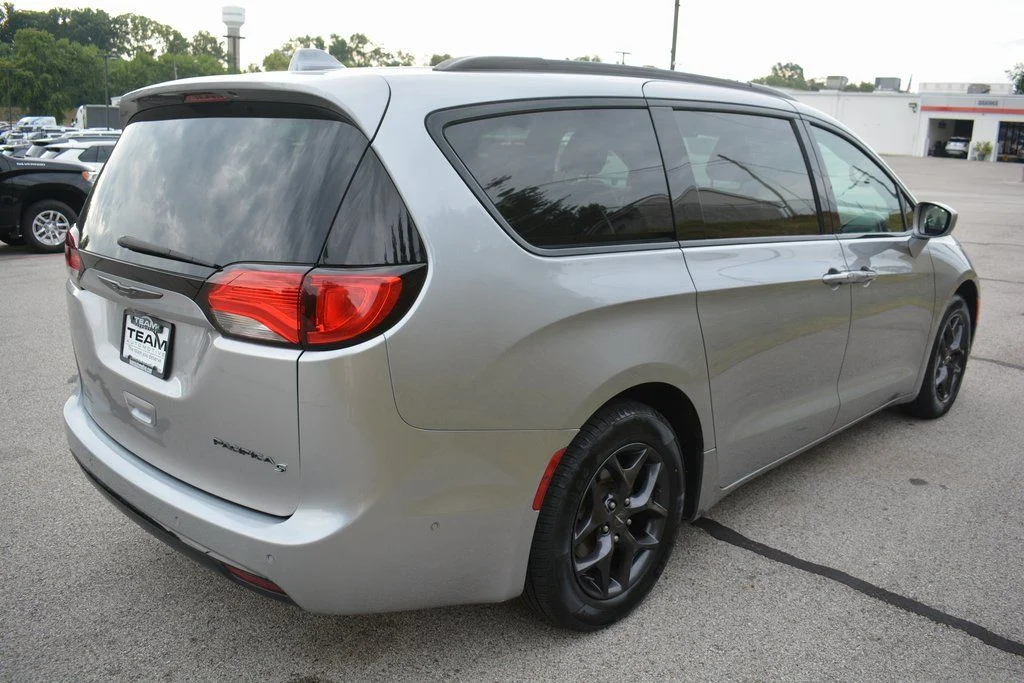 Used 2019 Chrysler Pacifica - photo 6