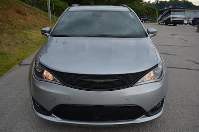 Used 2019 Chrysler Pacifica - photo 1