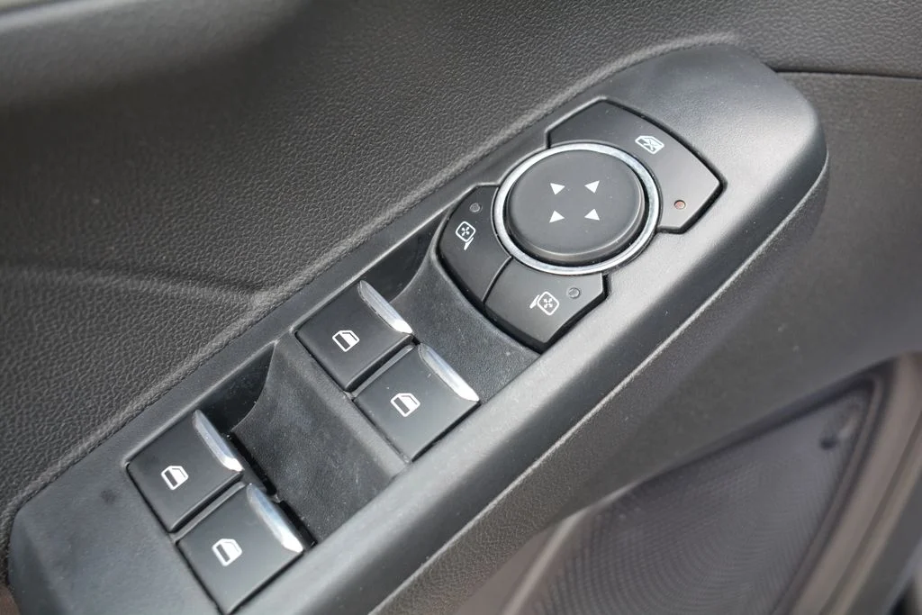 Used 2024 Ford Escape - photo 8