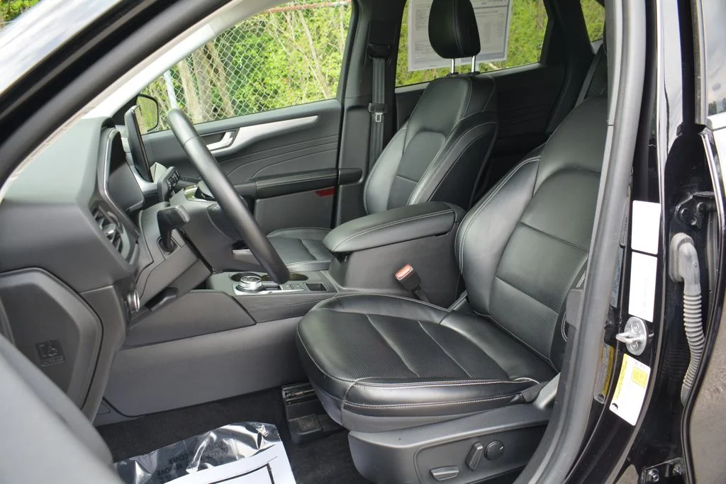 Used 2024 Ford Escape - photo 9