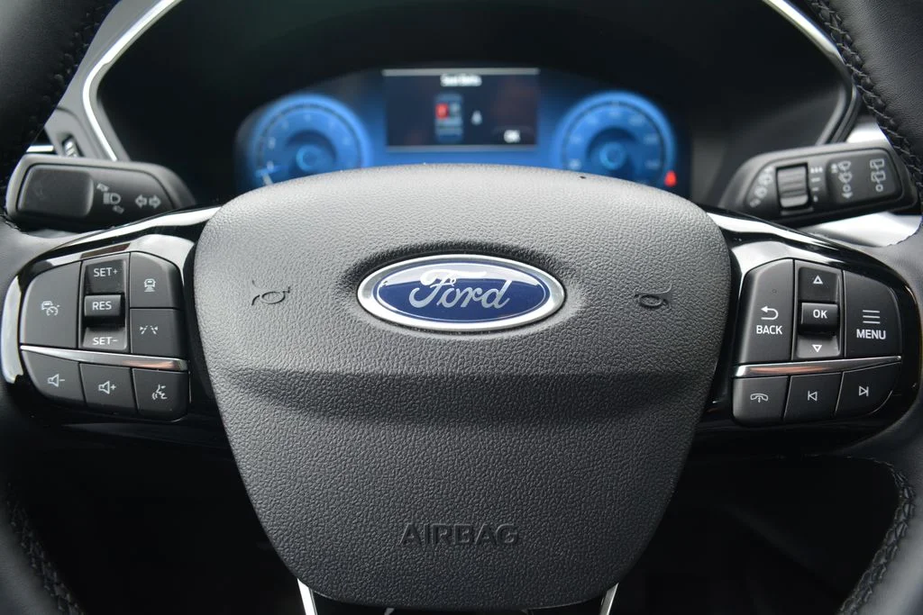 Used 2025 Ford Escape - photo 13