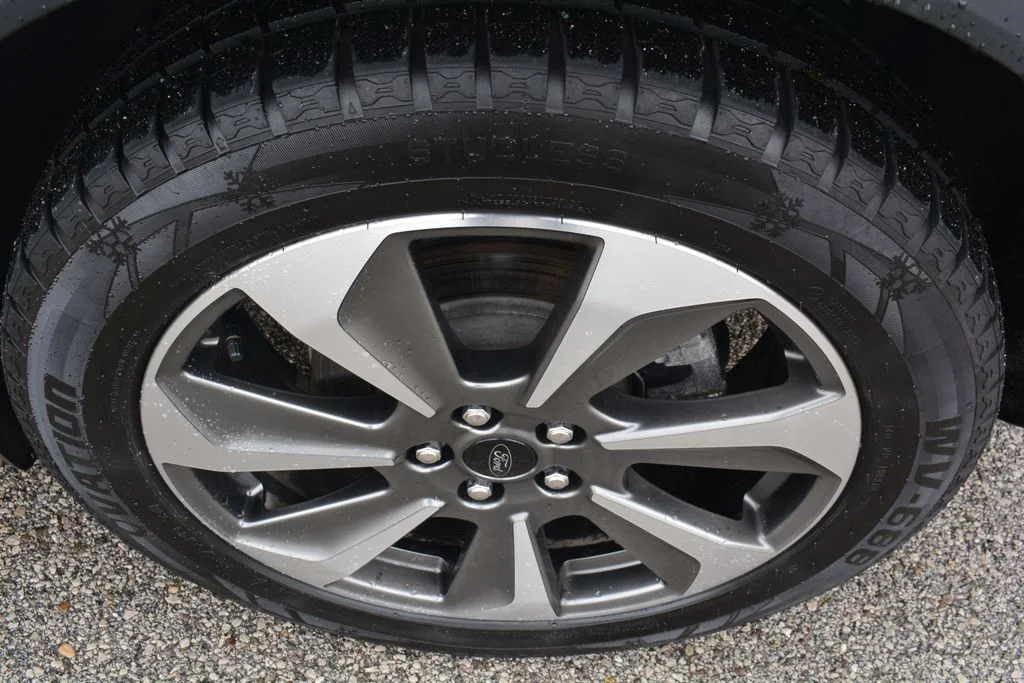 Used 2025 Ford Escape - photo 26