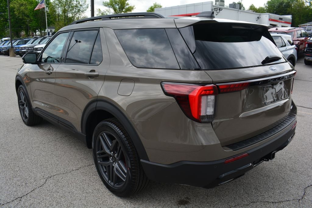 New 2026 Ford Explorer - photo 5